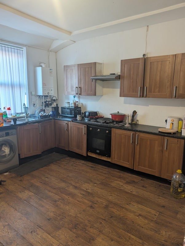 Room Waterloo Street in Chadderton
