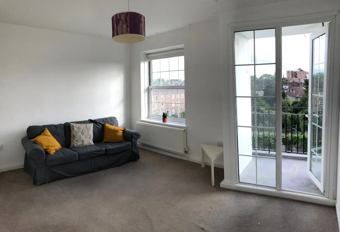 Flat Woodleigh Gardens in Greater London