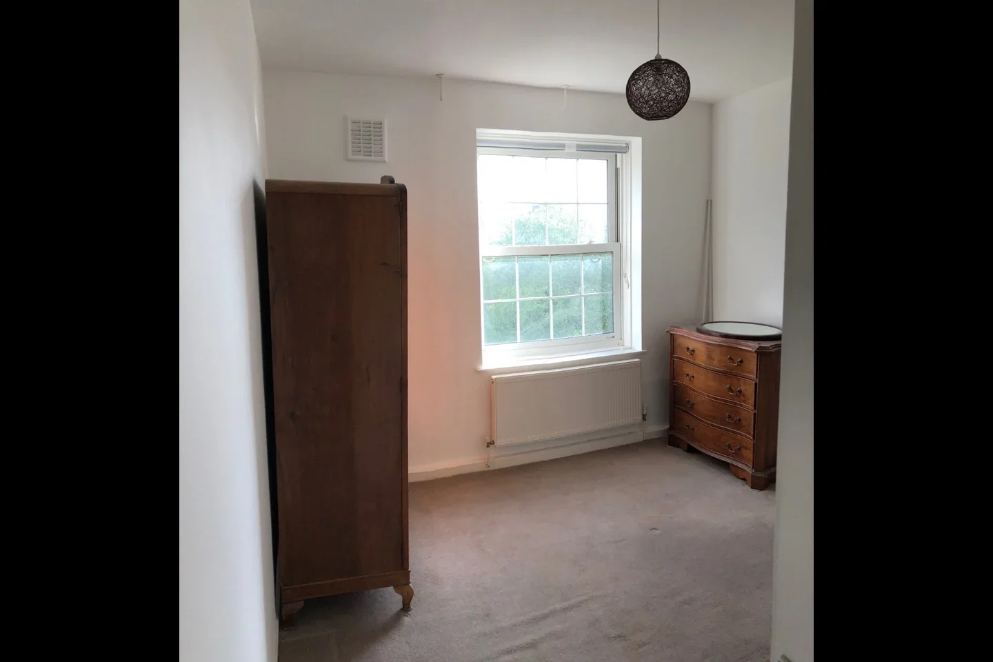 Flat Woodleigh Gardens in Greater London