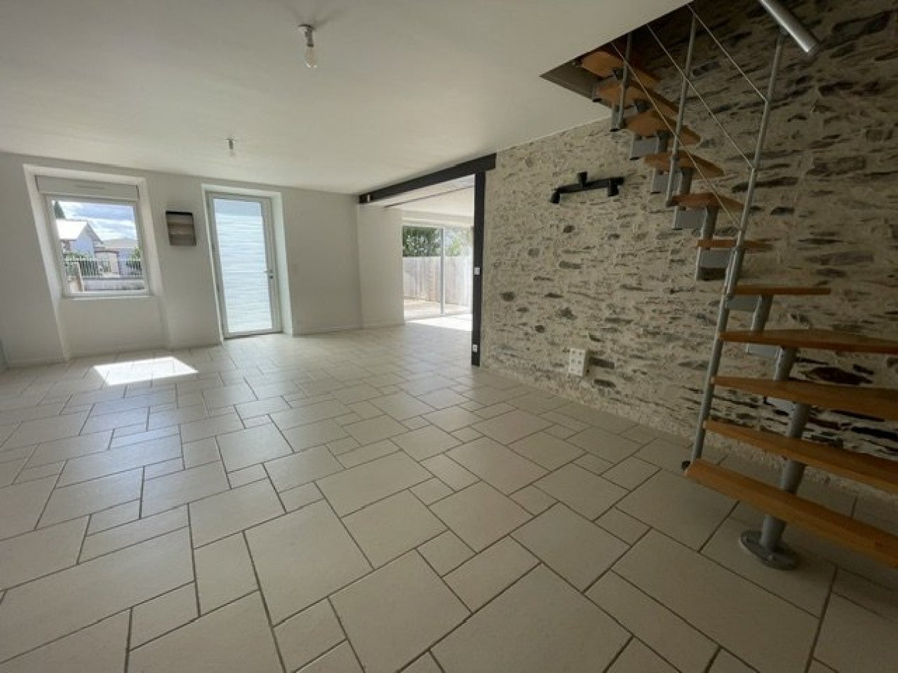 Maison Place Pierre Monnereau à Les Brouzils