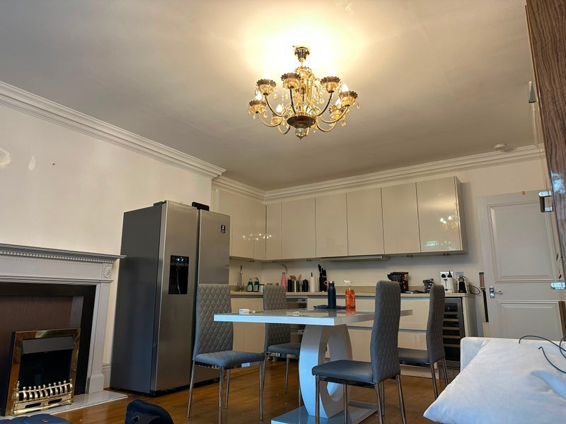 Room Lancaster Gate in City of Westminster