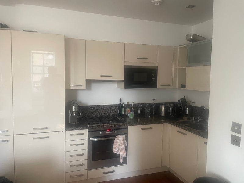 Room Coronet Street in Greater London