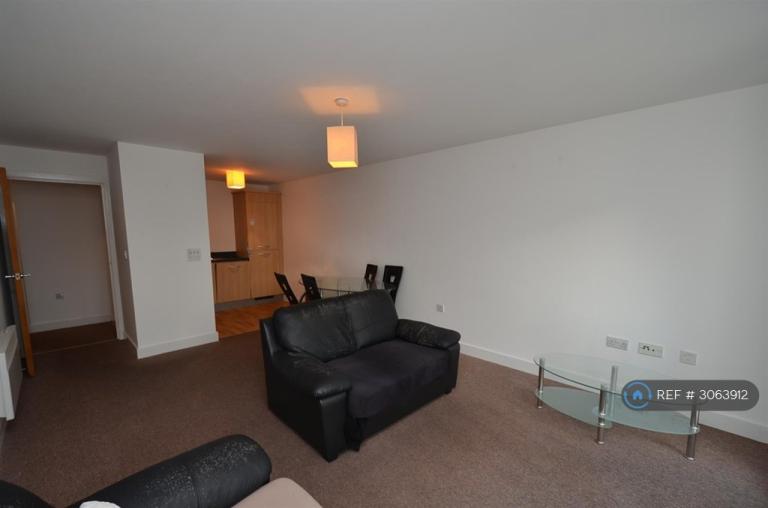 Flat Worsdell Drive in Gateshead