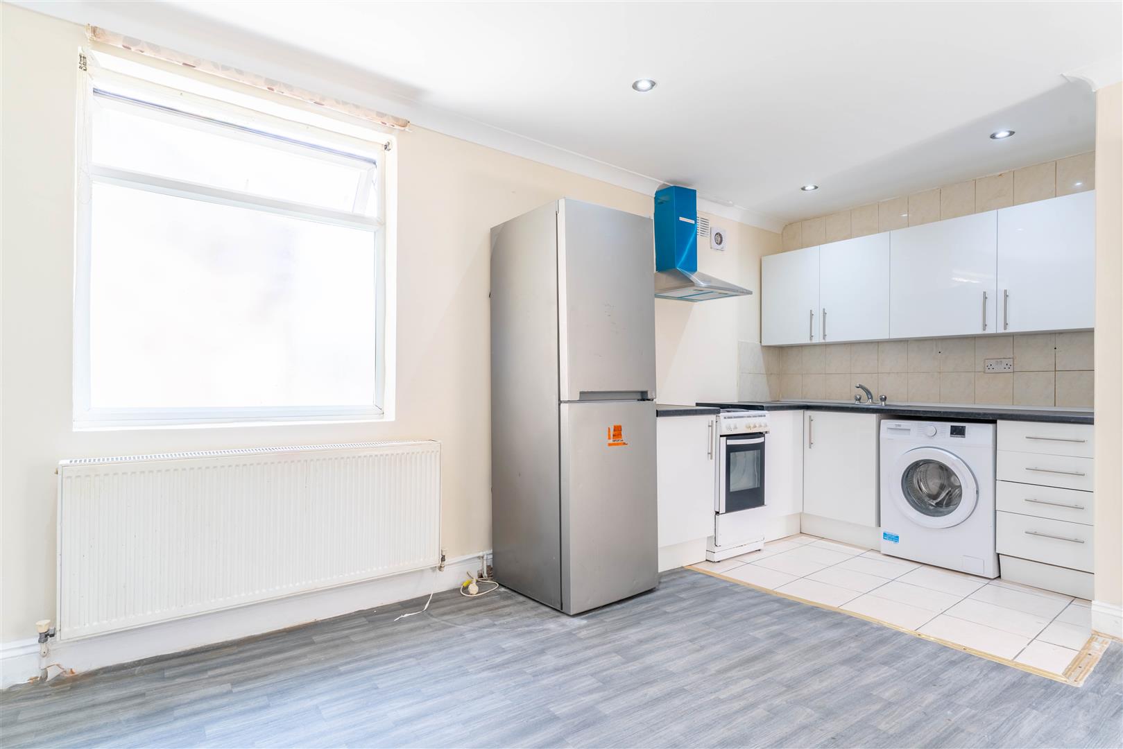 Room Whitton Road in Greater London