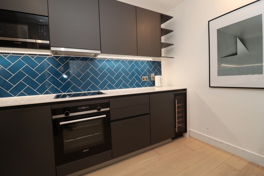 Room Globe Road in Greater London