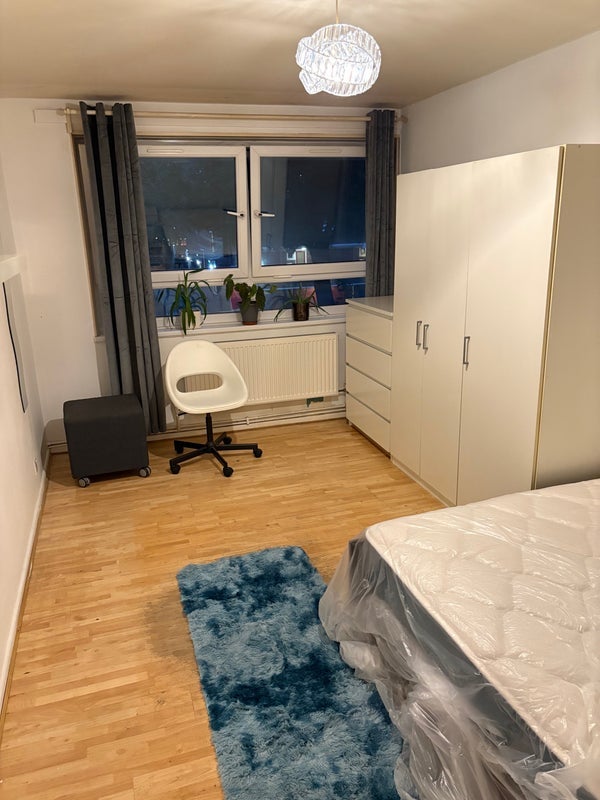 Flat Pembroke Street in Greater London