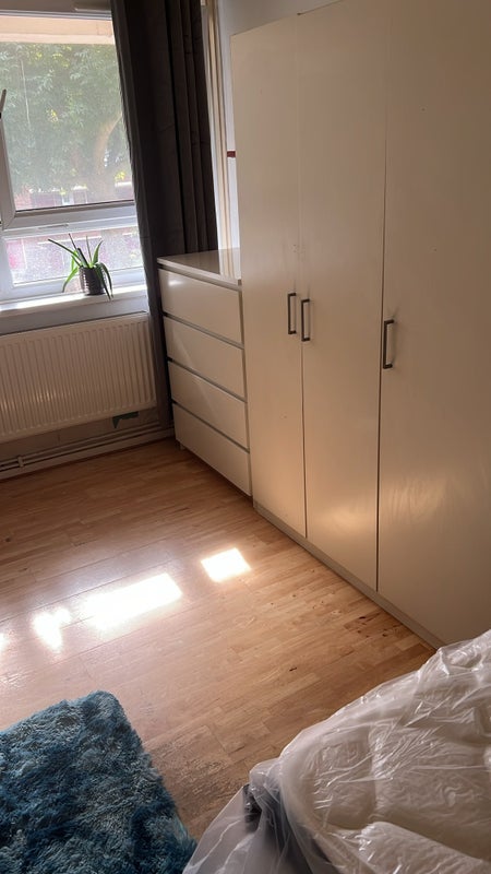 Room Pembroke Street in Greater London
