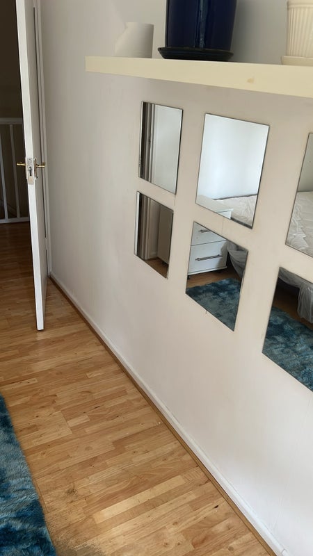 Room Pembroke Street in Greater London