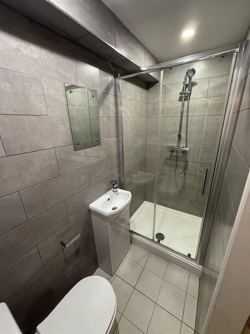 Room Carmelite Road in Coventry