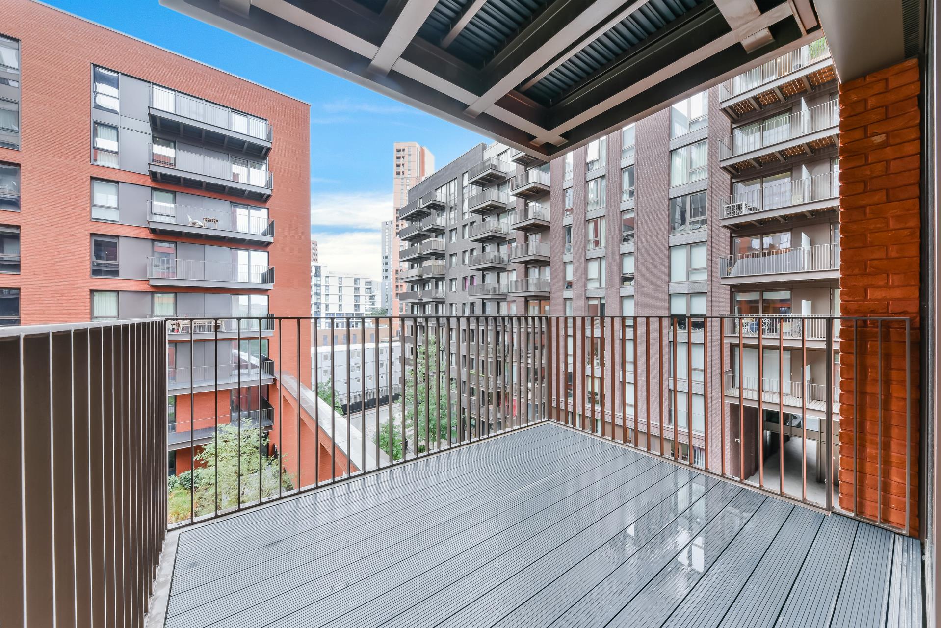 Flat New Union Square in Greater London