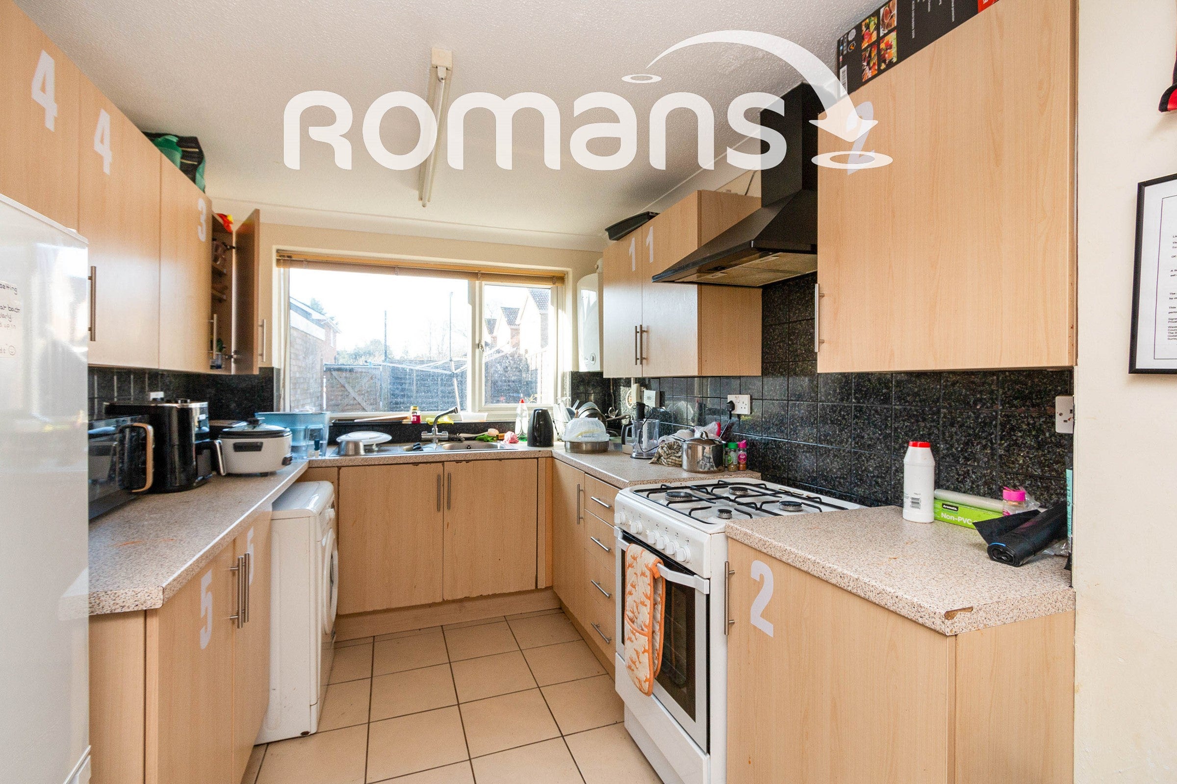 Room Whitmore Green in Farnham