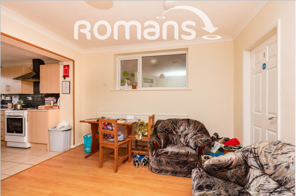 Room Whitmore Green in Farnham