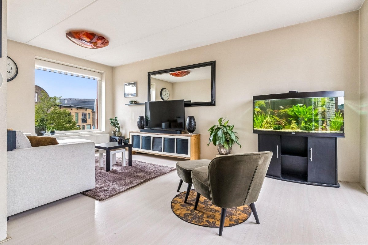 Appartement te koop: James Cookroute 57, Almere
