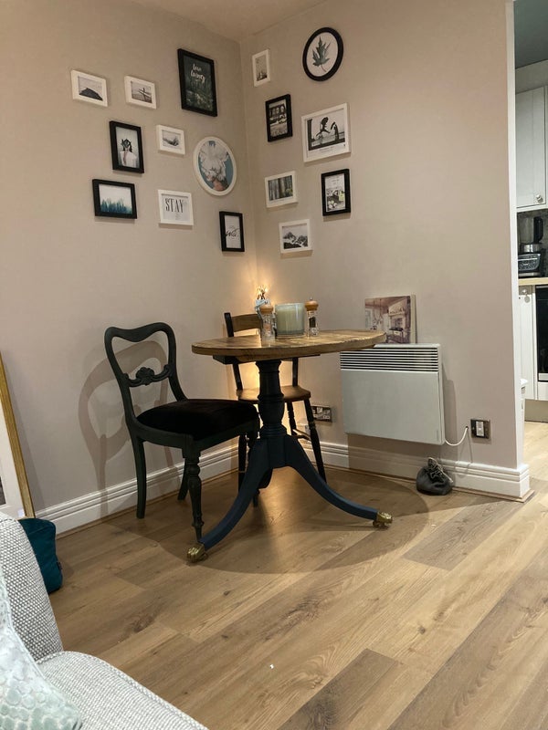 Flat Belgrave Road in Greater London