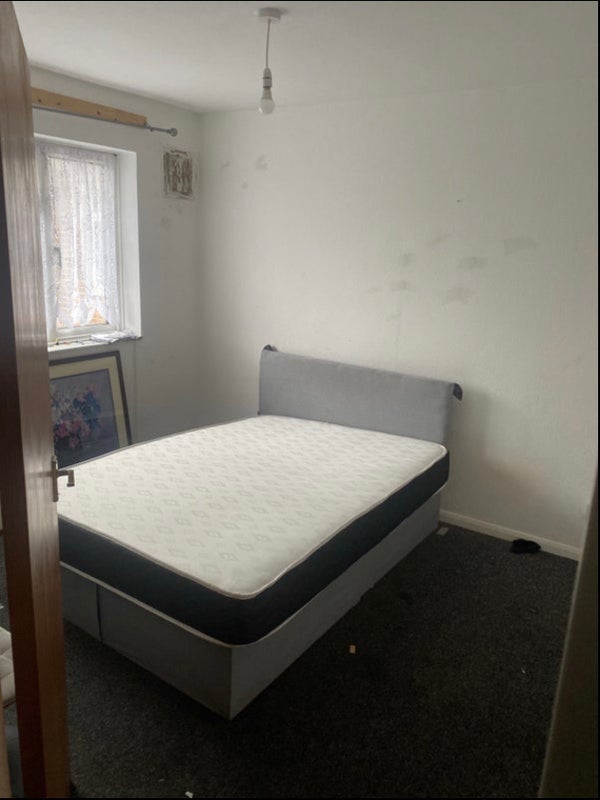 Room Thornhill Gardens in Greater London