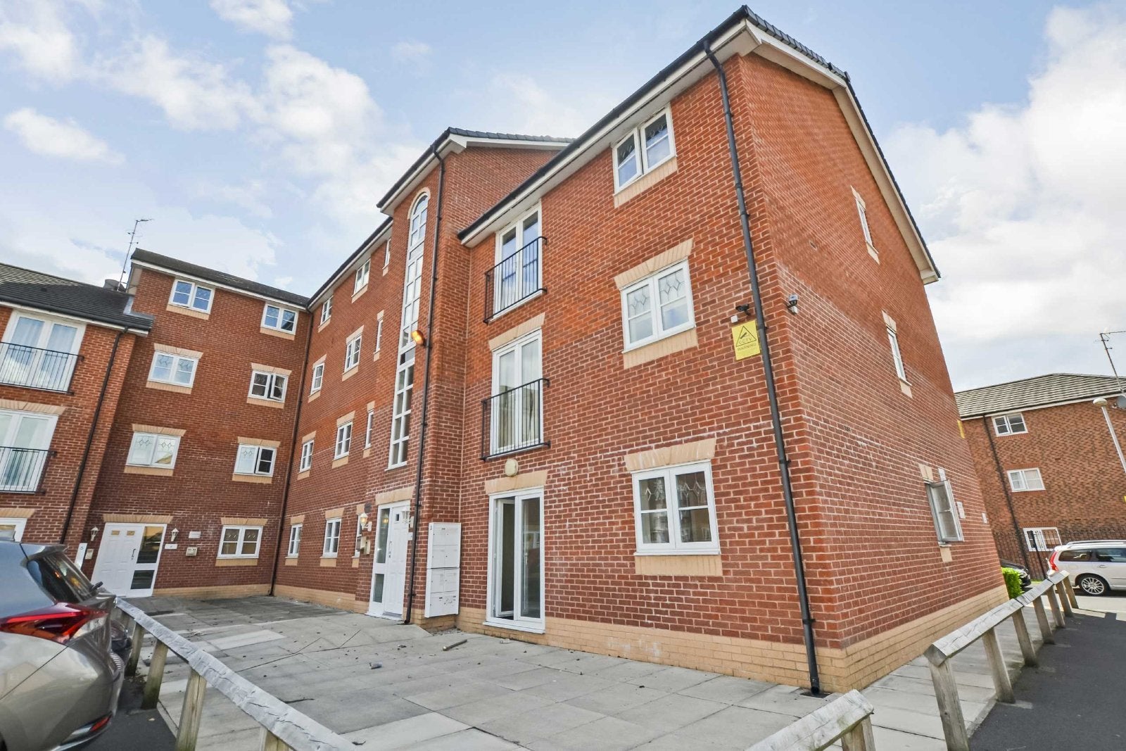 Flat Worcester Avenue in Manchester