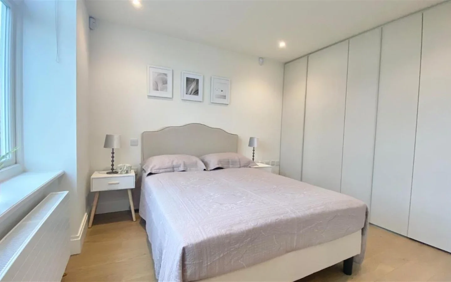 Flat Ardwick Road in Greater London