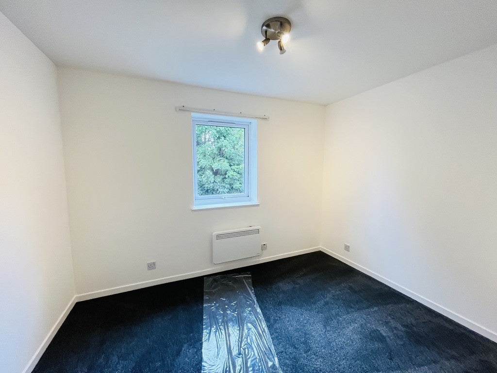 Flat Rushdon Close in Greater London