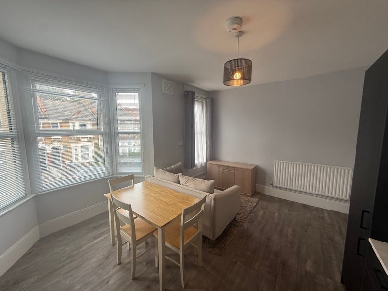 Room Farley Road in Greater London