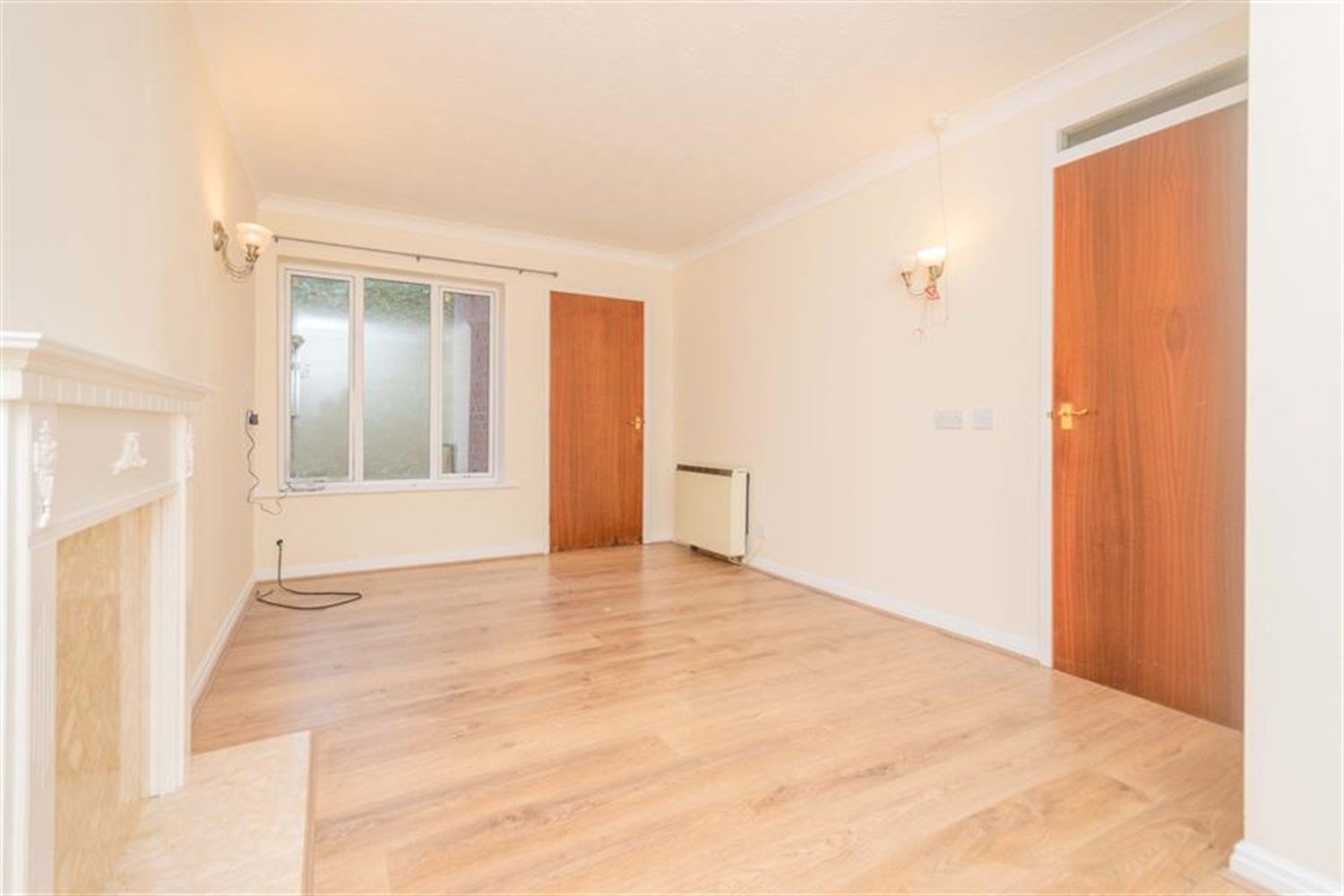 Flat Lingard Road in Manchester