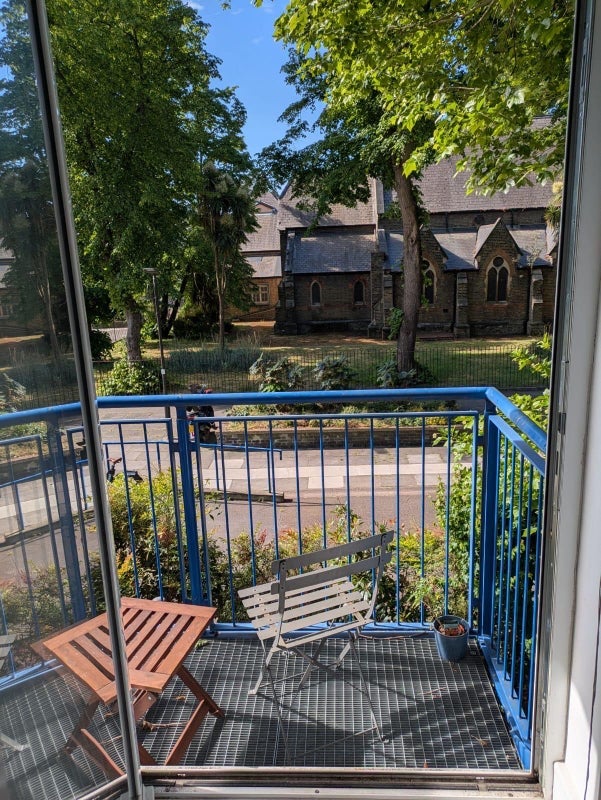 Room Thorburn Square in Greater London