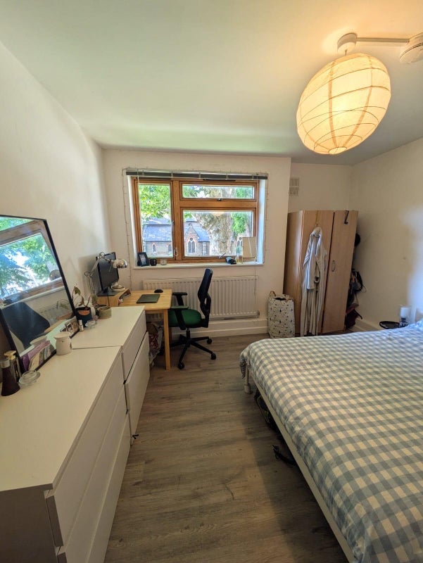 Room Thorburn Square in Greater London