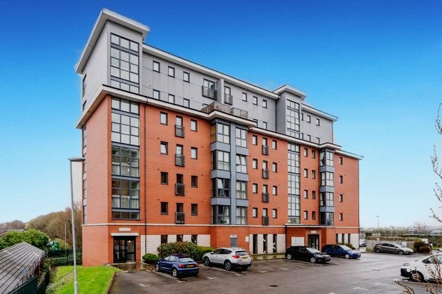 Flat Central Way in Warrington