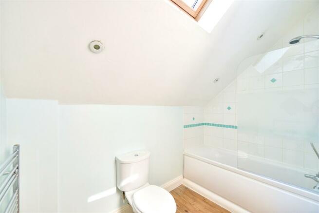 Flat Shenley Road in Milton Keynes