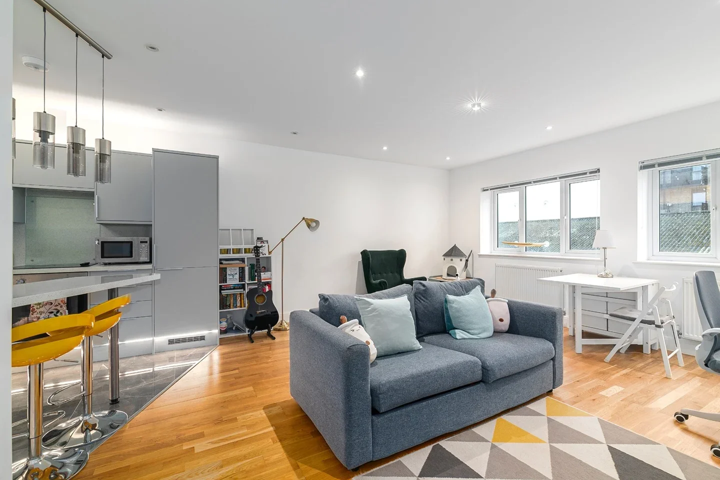 Flat Grand Union Walk in Greater London
