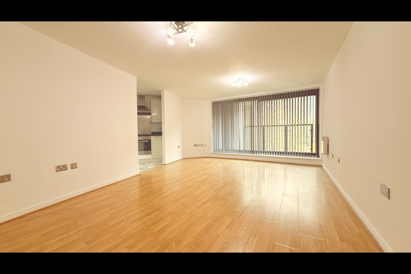 Flat Loates Lane in Watford