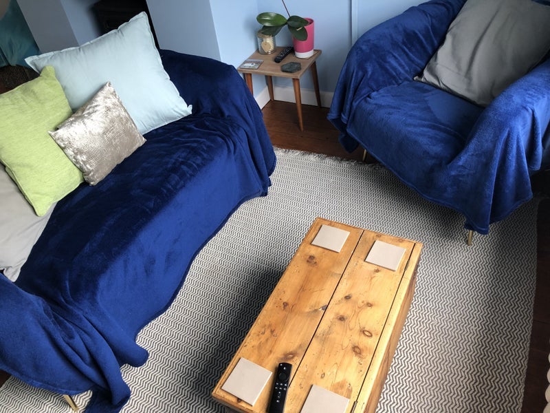 Room Cleeve Road in Bristol