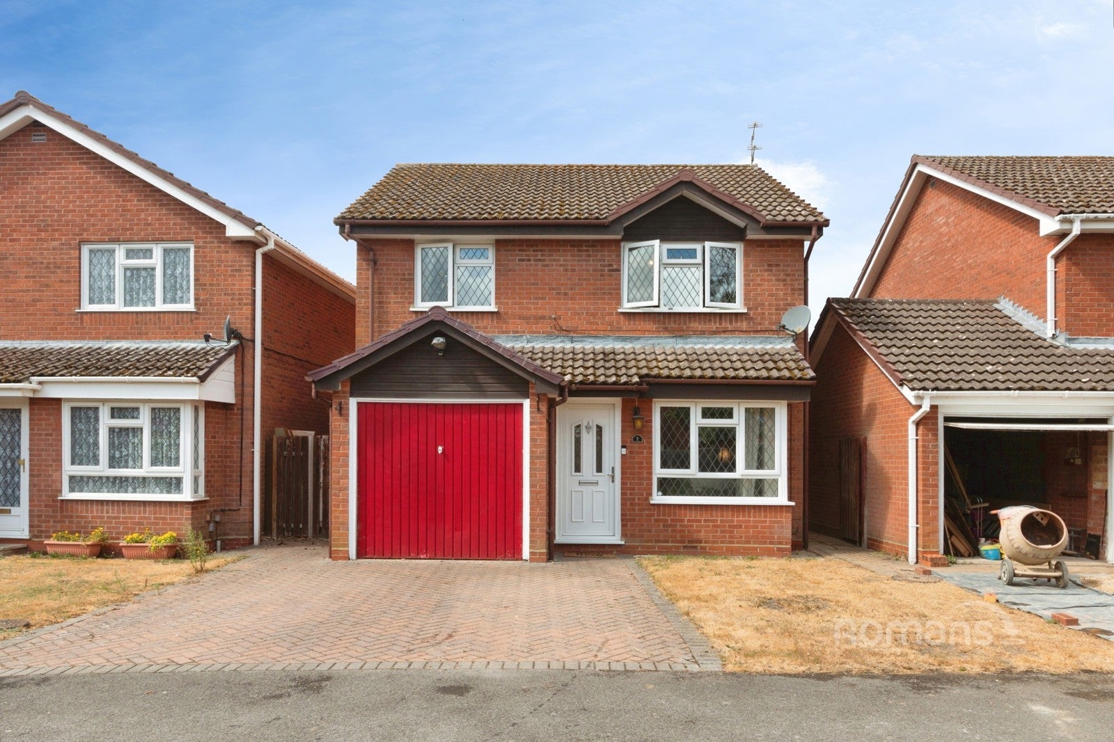 House Griffon Close in Rushmoor
