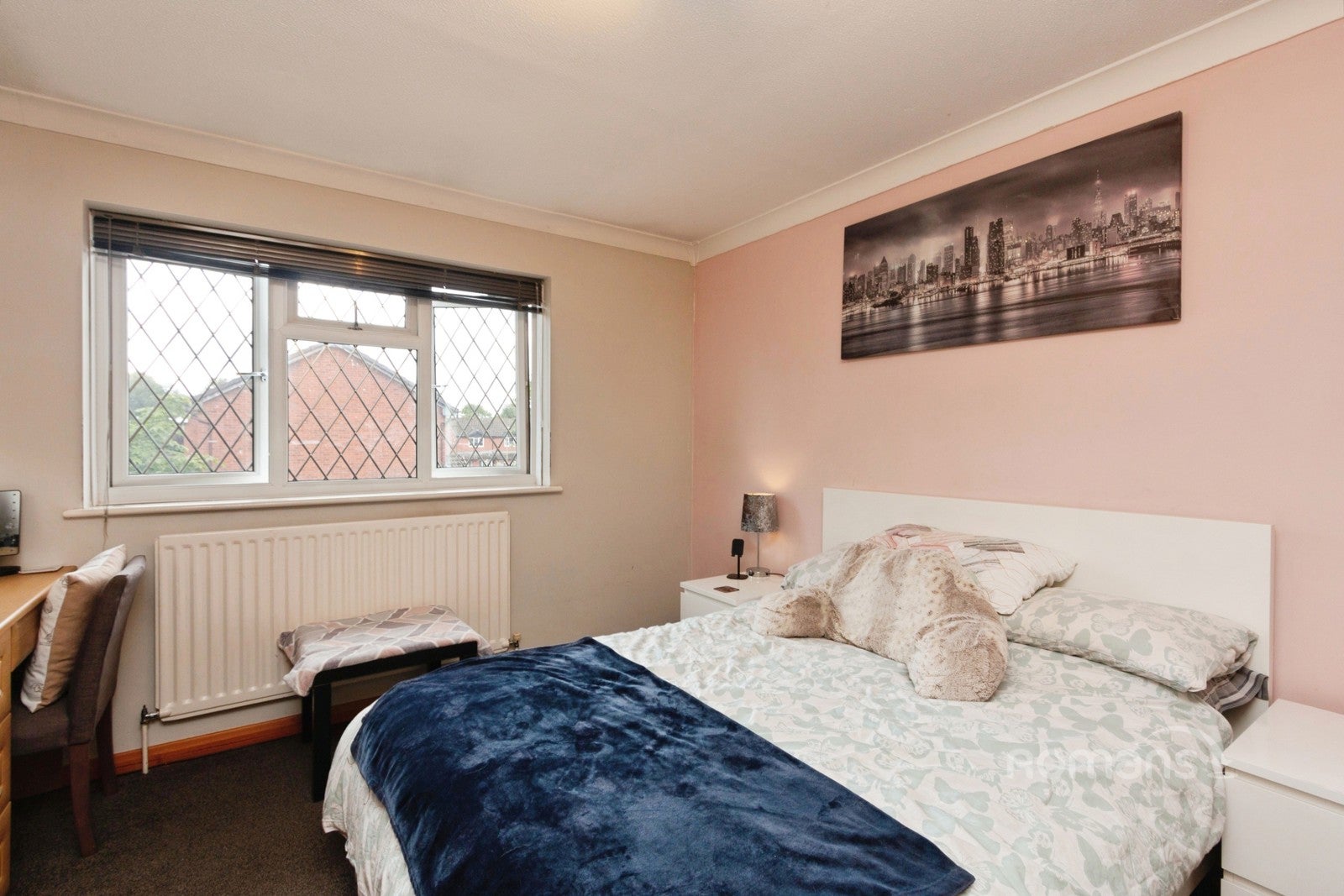 House Griffon Close in Rushmoor