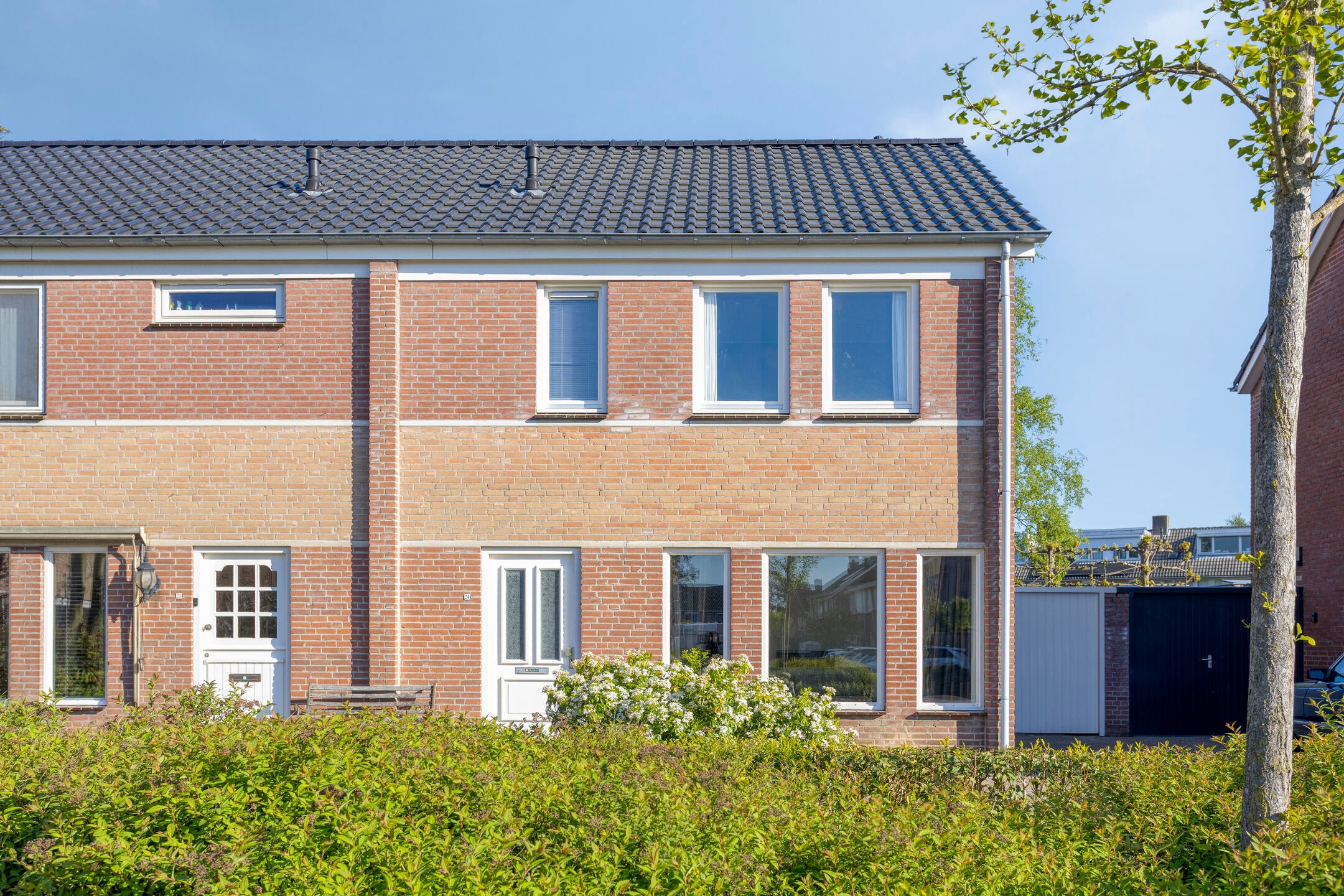 Twee-onder-één-kap te koop: Lupinestraat 24, Riethoven