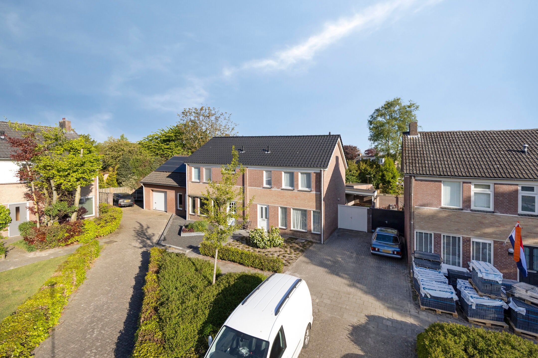 Twee-onder-één-kap te koop: Lupinestraat 24, Riethoven