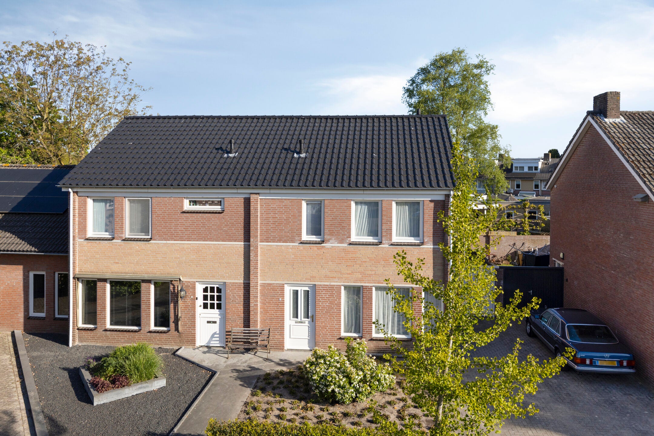 Twee-onder-één-kap te koop: Lupinestraat 24, Riethoven