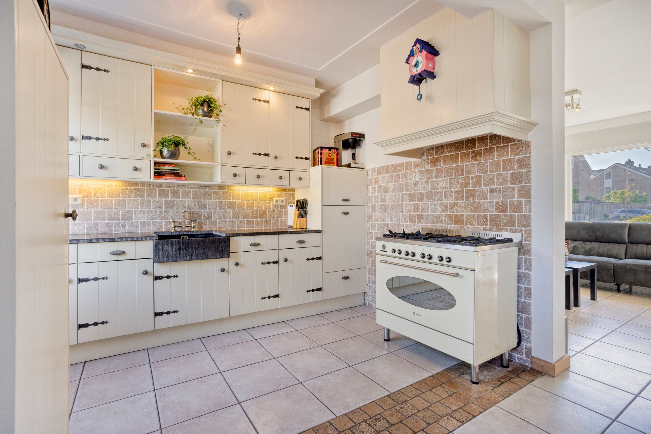 Twee-onder-één-kap te koop: Lupinestraat 24, Riethoven