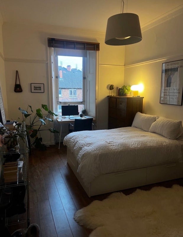Room Battlefield Avenue in Glasgow
