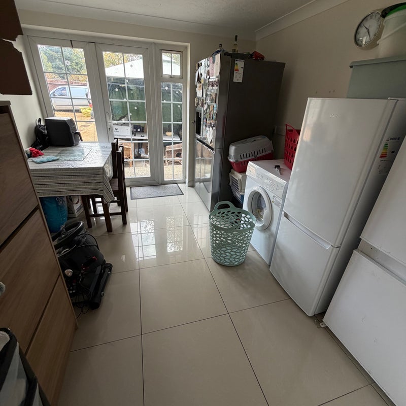 Room Forlease Road in Maidenhead