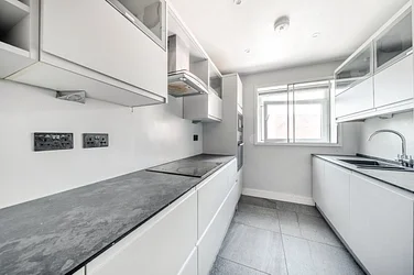 Flat Morden Road in Greater London