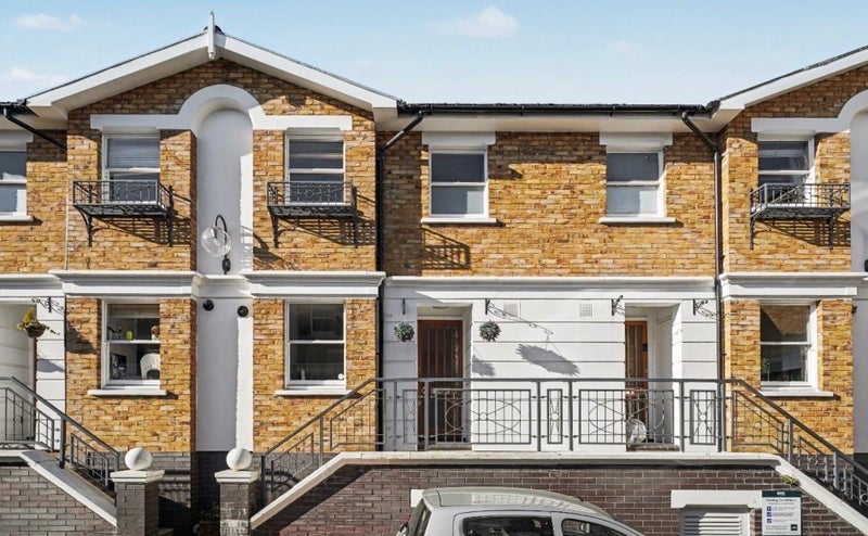 Room Hillgate Place in Greater London