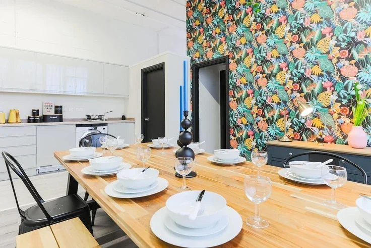 Flat Felstead Street in Greater London