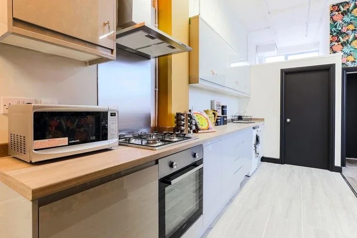Flat Felstead Street in Greater London