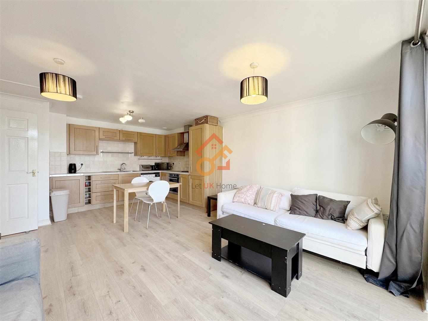 Flat Maltings Close in Greater London