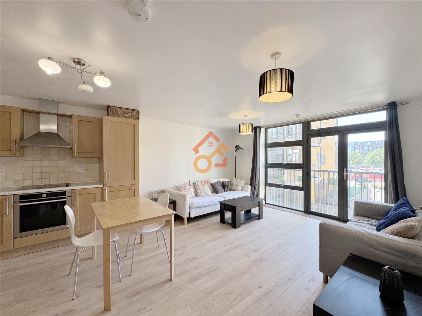 Flat Maltings Close in Greater London