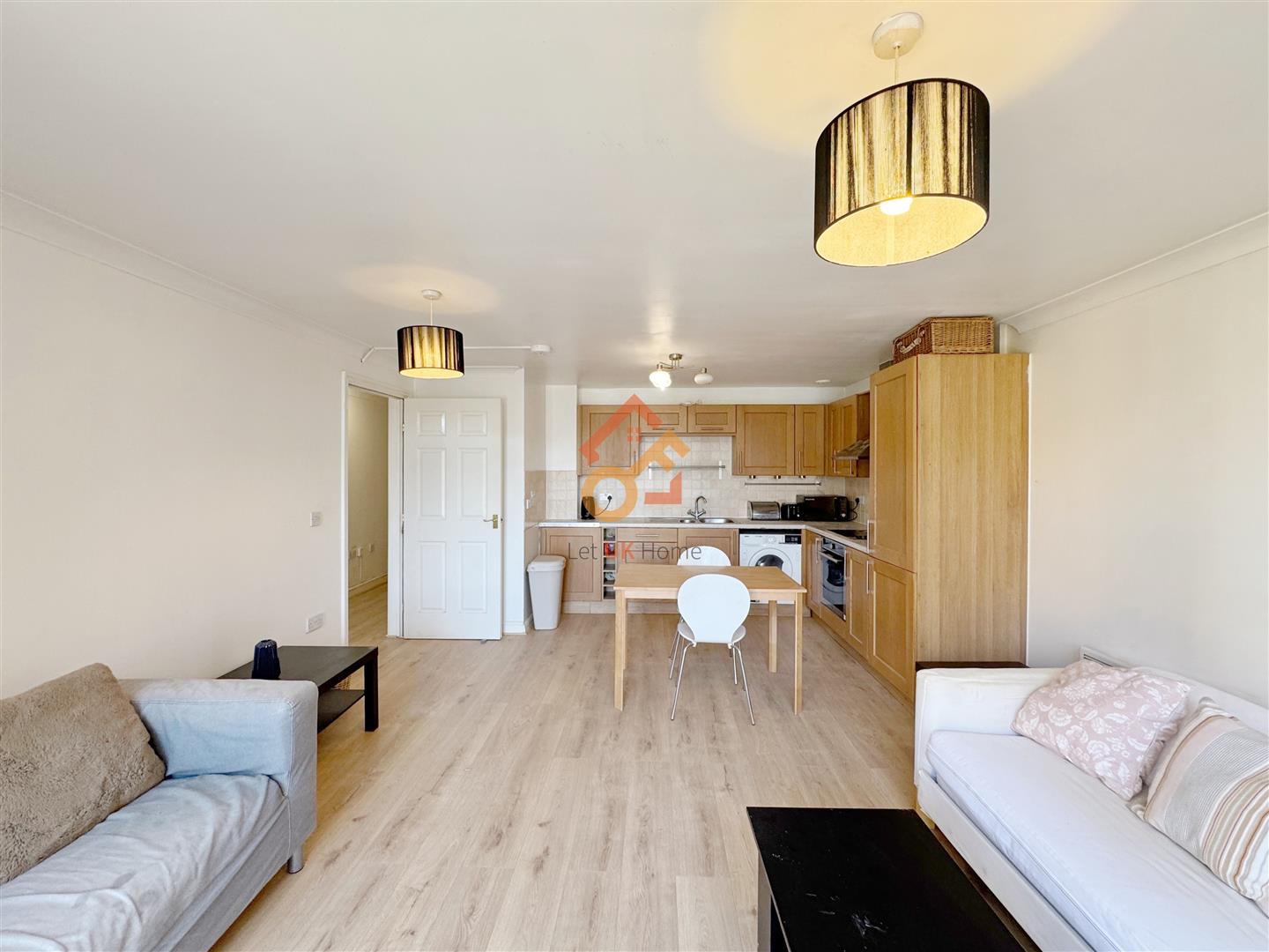 Flat Maltings Close in Greater London