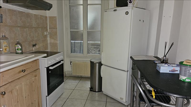 Flat Rue Aristide Briand in Levallois-Perret