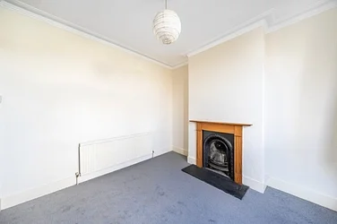 Flat Haydons Road in Greater London