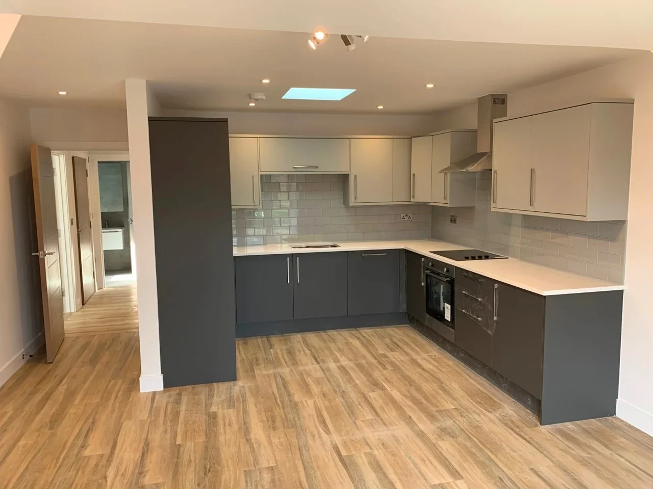 Flat Harewood Place in Slough
