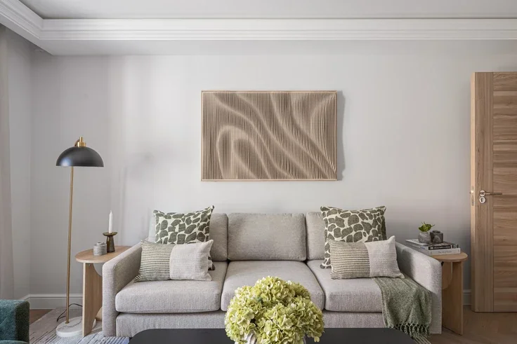 Flat Kensington High Street in Greater London